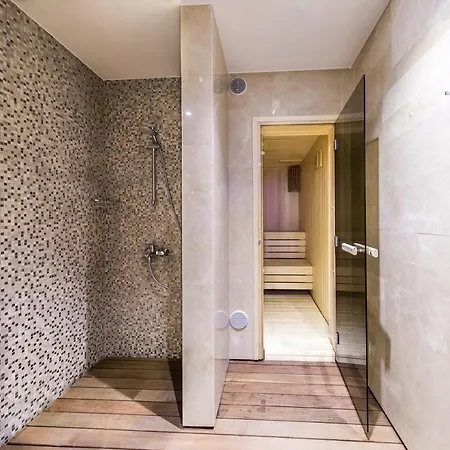 Carmencita Studio B14 With Pool & Gym Limassol Exterior photo